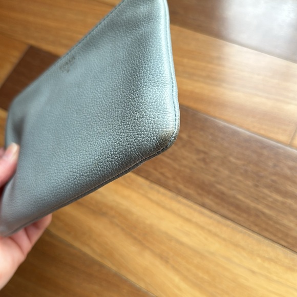 Fossil Powder Blue Leather Wristlet Pouch Purse / Clutch - Picture 4 of 13
